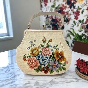 Stunning Vintage Cottagecore Cross Stitch Cream Floral Large Satchel Bag flower